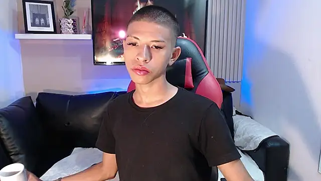 Tessachains 2  online show from 12-01-25, 03:39