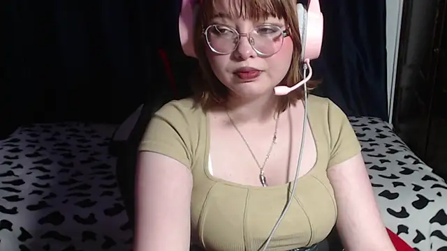 Michi sauria1 online show from 12-04-25, 04:11