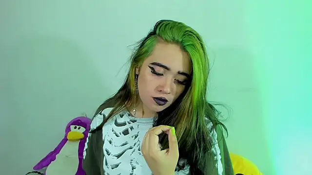 Snapshot of Lilith_Zenith_ chatting on 11-15-25, 04:21 Lilith Zenith online show from 11-15-25, 04:21