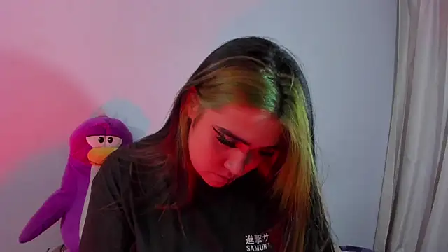 Snapshot of Lilith_Zenith_ chatting on 11-21-25, 04:22 Lilith Zenith online show from 11-21-25, 04:22