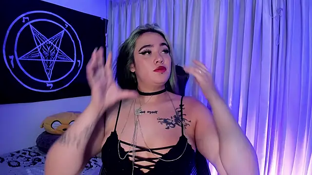 Snapshot of Lilith_Zenith_ chatting on 12-22-25, 03:58 Lilith Zenith online show from 12-22-25, 03:58