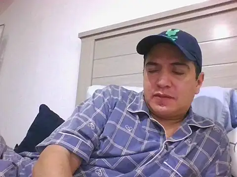 yayo 33 online show from 11-10-25, 02:32