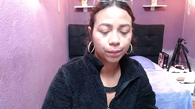 monika 256 online show from 12-17-25, 01:06