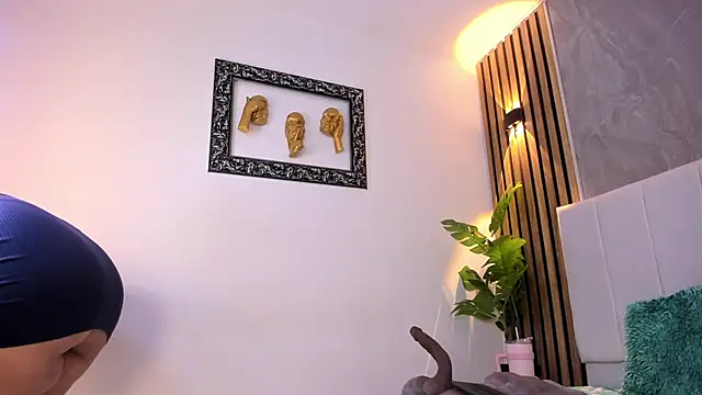 Snapshot of Carlotta_de_velour chatting on 05-03-26, 03:45 Carlotta de velour online show from 05-03-26, 03:45