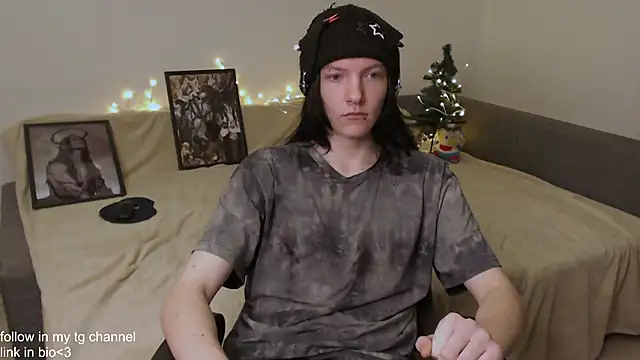 Snapshot of RaidenXL chatting on 01-05-26, 06:00 RaidenXL online show from 01-05-26, 06:00