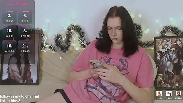 Snapshot of RaidenXL chatting on 02-06-26, 05:45 RaidenXL online show from 02-06-26, 05:45