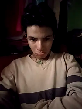 Luiguitw18 online show from 11-08-25, 05:45