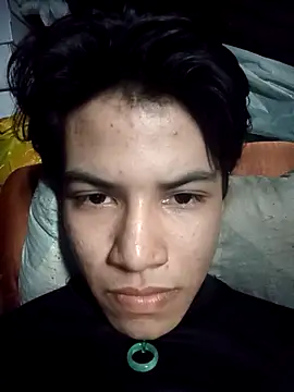 Luiguitw18 online show from 11-10-25, 09:14