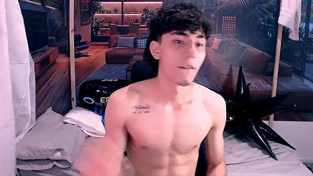 Snapshot of Bryant_Connor chatting on 11-11-25, 03:28 Bryant Connor online show from 11-11-25, 03:28