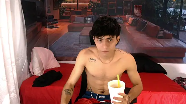 Snapshot of Bryant_Connor chatting on 12-04-25, 04:22 Bryant Connor online show from 12-04-25, 04:22