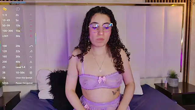 DemiJones  online show from 11-09-25, 04:22