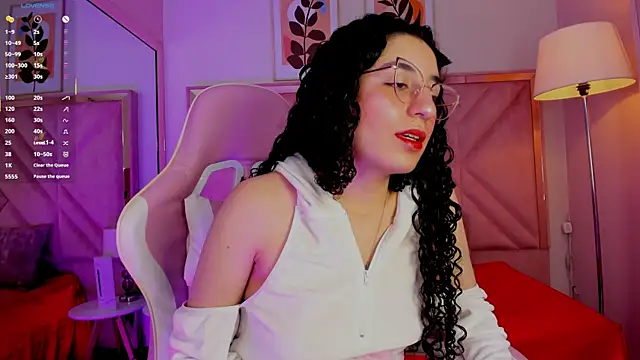 DemiJones  online show from 11-22-25, 04:22