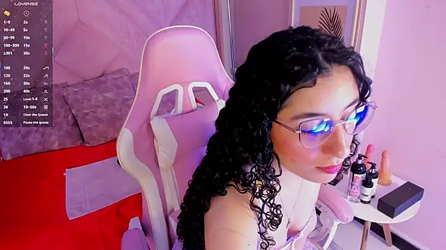 DemiJones  online show from 11-26-25, 04:02