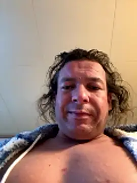 miguel910921 online show from 01-09-26, 09:34