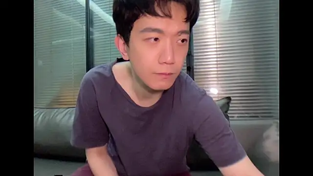 Snapshot of CouplingCry chatting on 12-03-25, 02:48 CouplingCry online show from 12-03-25, 02:48