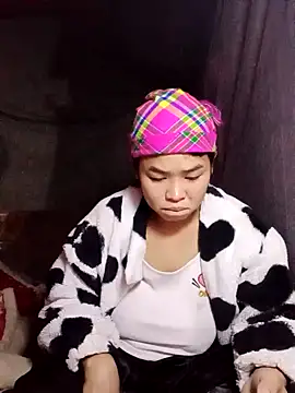 Snapshot of Mabel-122 chatting on 11-17-25, 01:06 Mabel-122 online show from 11-17-25, 01:06