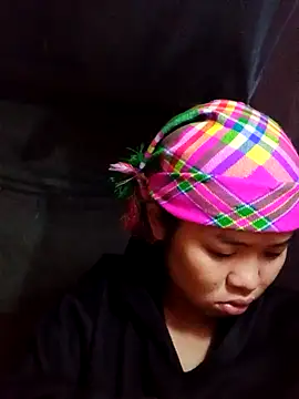 Snapshot of Mabel-122 chatting on 11-19-25, 03:50 Mabel-122 online show from 11-19-25, 03:50