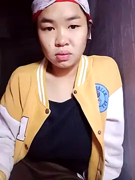 Snapshot of Mabel-122 chatting on 11-26-25, 12:33 Mabel-122 online show from 11-26-25, 12:33