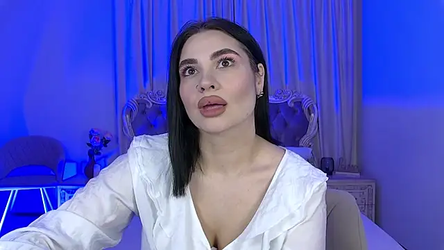 Snapshot of AdrianaTorres chatting on 11-17-25, 07:08 AdrianaTorres online show from 11-17-25, 07:08