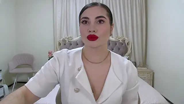 Snapshot of AdrianaTorres chatting on 11-28-25, 05:21 AdrianaTorres online show from 11-28-25, 05:21