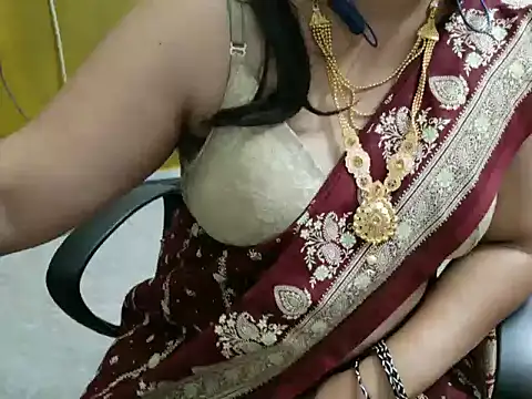 Snapshot of Tamil_VirginAss2 chatting on 11-19-25, 05:24 Tamil VirginAss2 online show from 11-19-25, 05:24