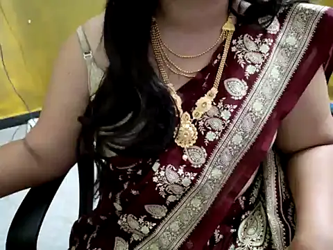 Snapshot of Tamil_VirginAss2 chatting on 11-23-25, 06:24 Tamil VirginAss2 online show from 11-23-25, 06:24