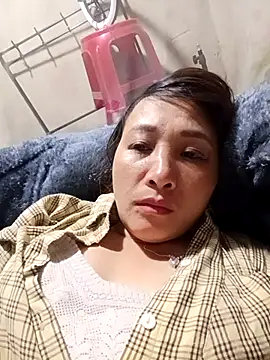 Missa-kute20 online show from 12-22-25, 01:08