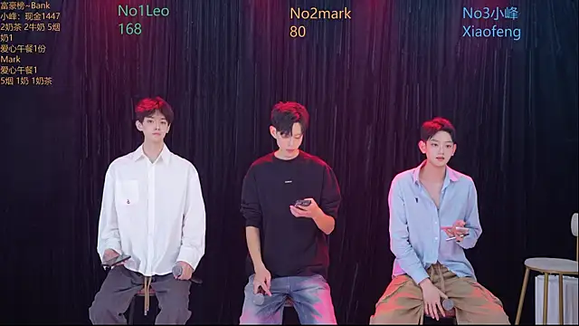 Snapshot of AAA-winner chatting on 11-12-25, 11:25 AAA-winner online show from 11-12-25, 11:25