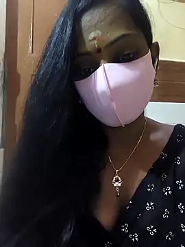 Snapshot of siritelugubutterfly chatting on 11-26-25, 04:41 siritelugubutterfly online show from 11-26-25, 04:41