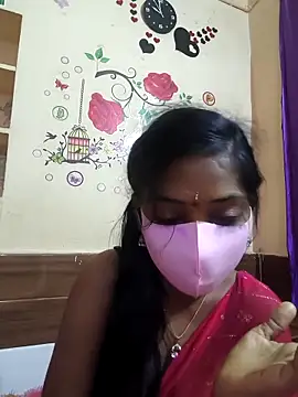 Snapshot of siritelugubutterfly chatting on 12-14-25, 03:01 siritelugubutterfly online show from 12-14-25, 03:01