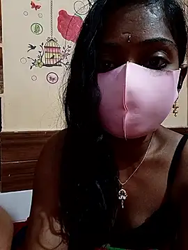 Snapshot of siritelugubutterfly chatting on 12-15-25, 05:44 siritelugubutterfly online show from 12-15-25, 05:44