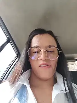 Snapshot of ALEJA__22 chatting on 05-23-26, 06:56 ALEJA 22 online show from 05-23-26, 06:56