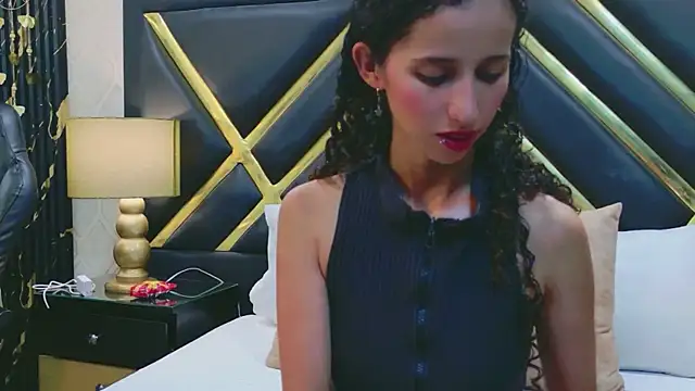 EimySanchez online show from 04-01-26, 07:33