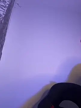 Snapshot of VIOLET_EF chatting on 11-09-25, 08:07 VIOLET EF online show from 11-09-25, 08:07