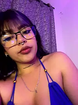 Snapshot of VIOLET_EF chatting on 01-08-26, 11:07 VIOLET EF online show from 01-08-26, 11:07