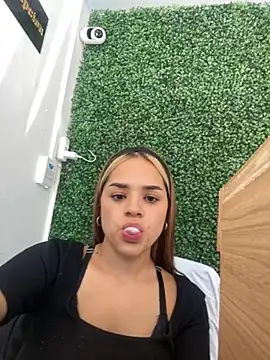 Sara  Secret online show from 11-21-25, 08:40