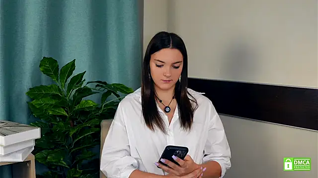 MathaMcrae online show from 11-08-25, 08:25