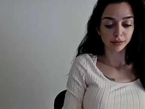 Snapshot of gloriyapg chatting on 11-20-25, 10:37 gloriyapg online show from 11-20-25, 10:37