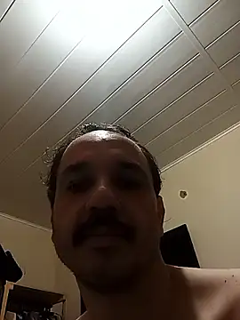 putosemlimiti online show from 11-11-25, 02:33