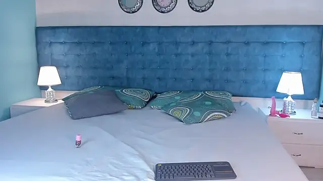 Snapshot of AlahiaCardona chatting on 11-29-25, 01:58 AlahiaCardona online show from 11-29-25, 01:58