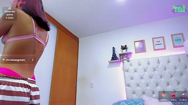 Snapshot of lovely_lizz chatting on 11-24-25, 12:27 lovely lizz online show from 11-24-25, 12:27