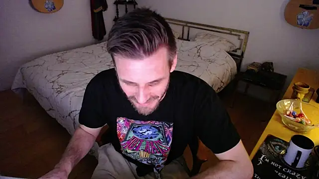 Snapshot of skatejocke chatting on 11-29-25, 01:58 skatejocke online show from 11-29-25, 01:58