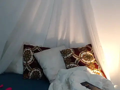 Lailahadi online show from 11-17-25, 10:26