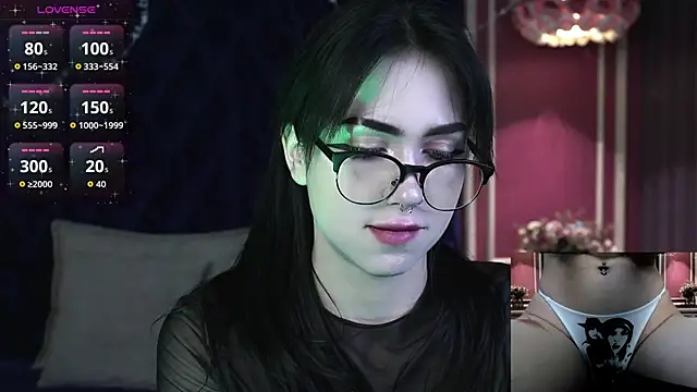 Snapshot of FetishForCassie chatting on 01-08-26, 11:07 FetishForCassie online show from 01-08-26, 11:07