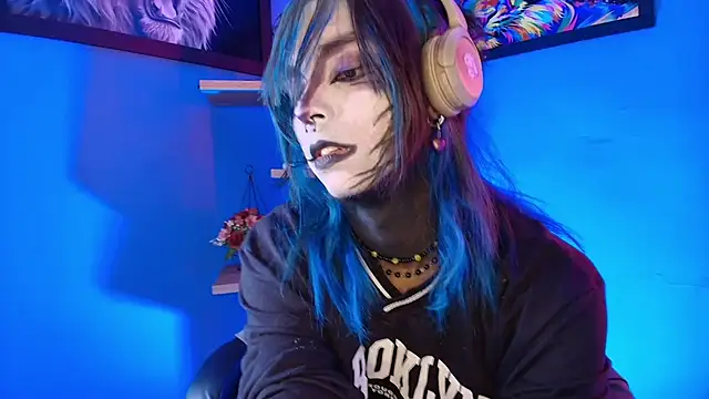 luxiel  online show from 03-07-26, 11:24