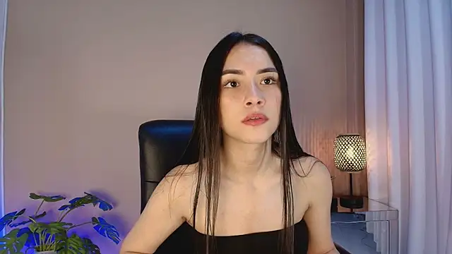 MissEmma   online show from 12-04-25, 10:02