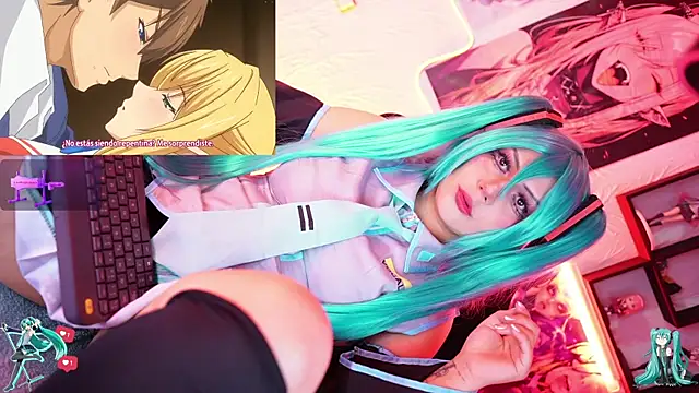 Snapshot of Noha-- chatting on 11-18-25, 11:47 Noha-- online show from 11-18-25, 11:47