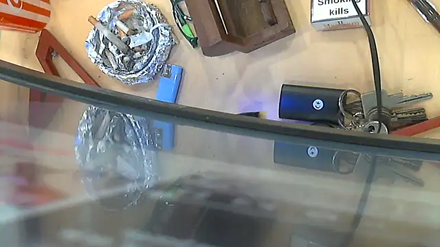 Snapshot of samia42 chatting on 11-15-25, 01:47 samia42 online show from 11-15-25, 01:47