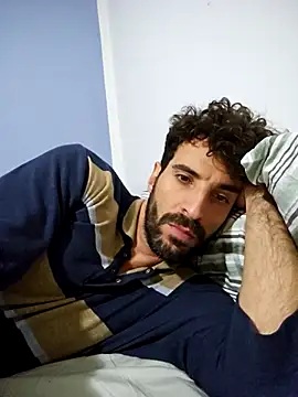 Snapshot of Pinosce6 chatting on 11-11-25, 09:37 Pinosce6 online show from 11-11-25, 09:37