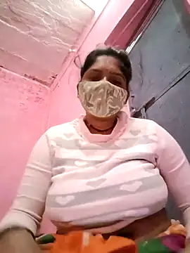 Snapshot of Janhvi_bhabhi_ji chatting on 11-22-25, 12:20 Janhvi bhabhi ji online show from 11-22-25, 12:20